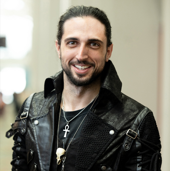 Headshot of Pablo Galindo Salgado