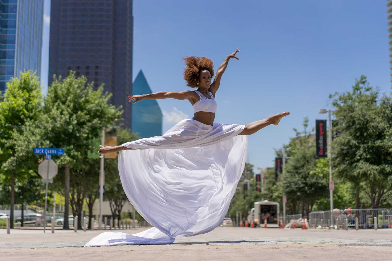 Dancer from the Dallas Black Dance Company, a Bloomberg Philanthropies Arts Innovation and Management grantee.