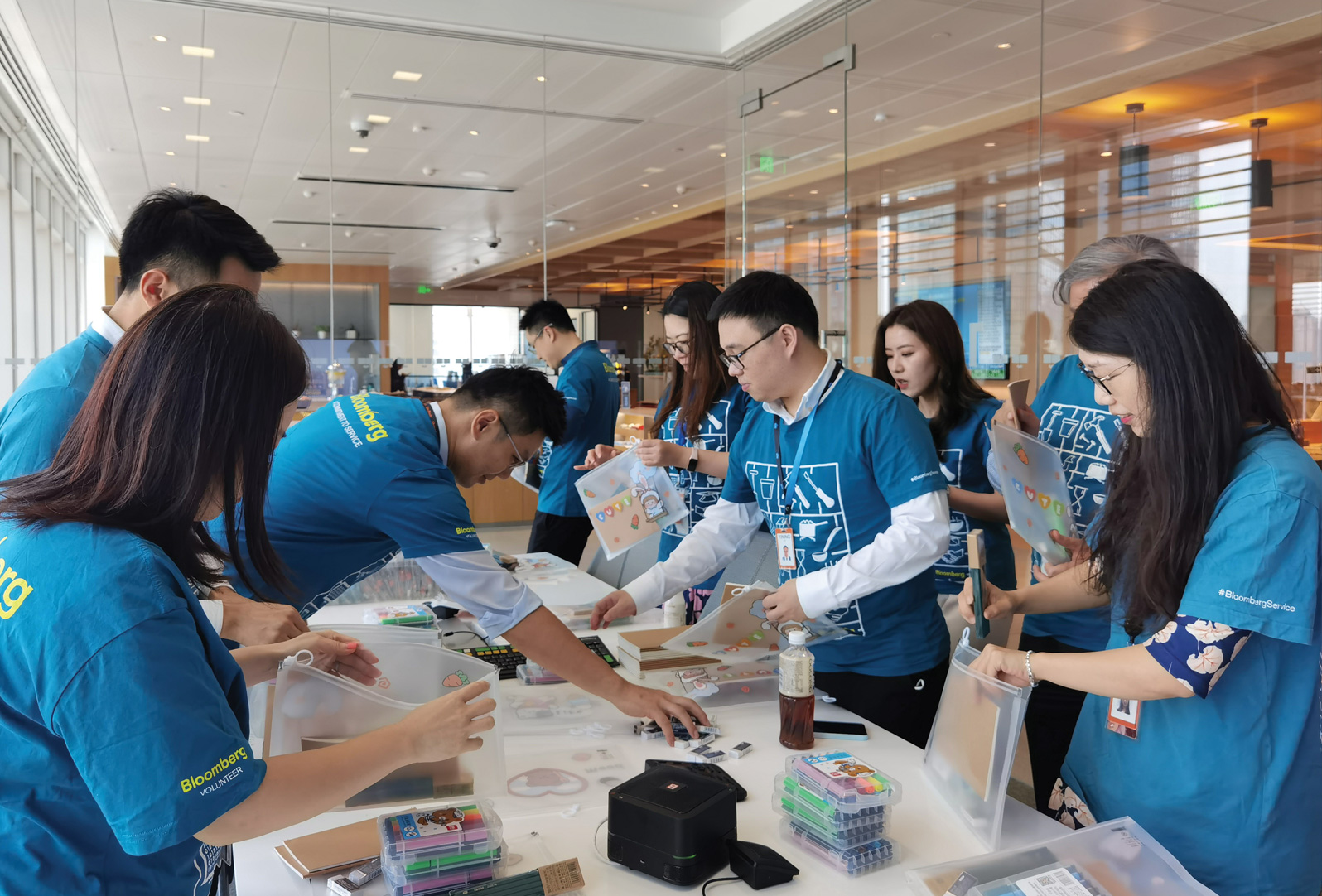 Bloomberg employees volunteer and give back to their communities across a wide range of projects, including preparing meals in Hong Kong