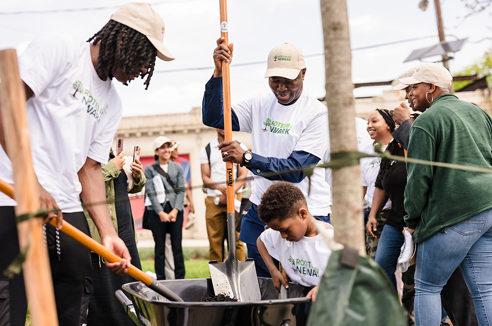 Bloomberg Philanthropies helped Newark win federal funding for a new tree-planting campaign.