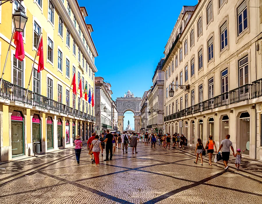 Bloomberg Associates supports shop owners in Lisbon’s historic center.