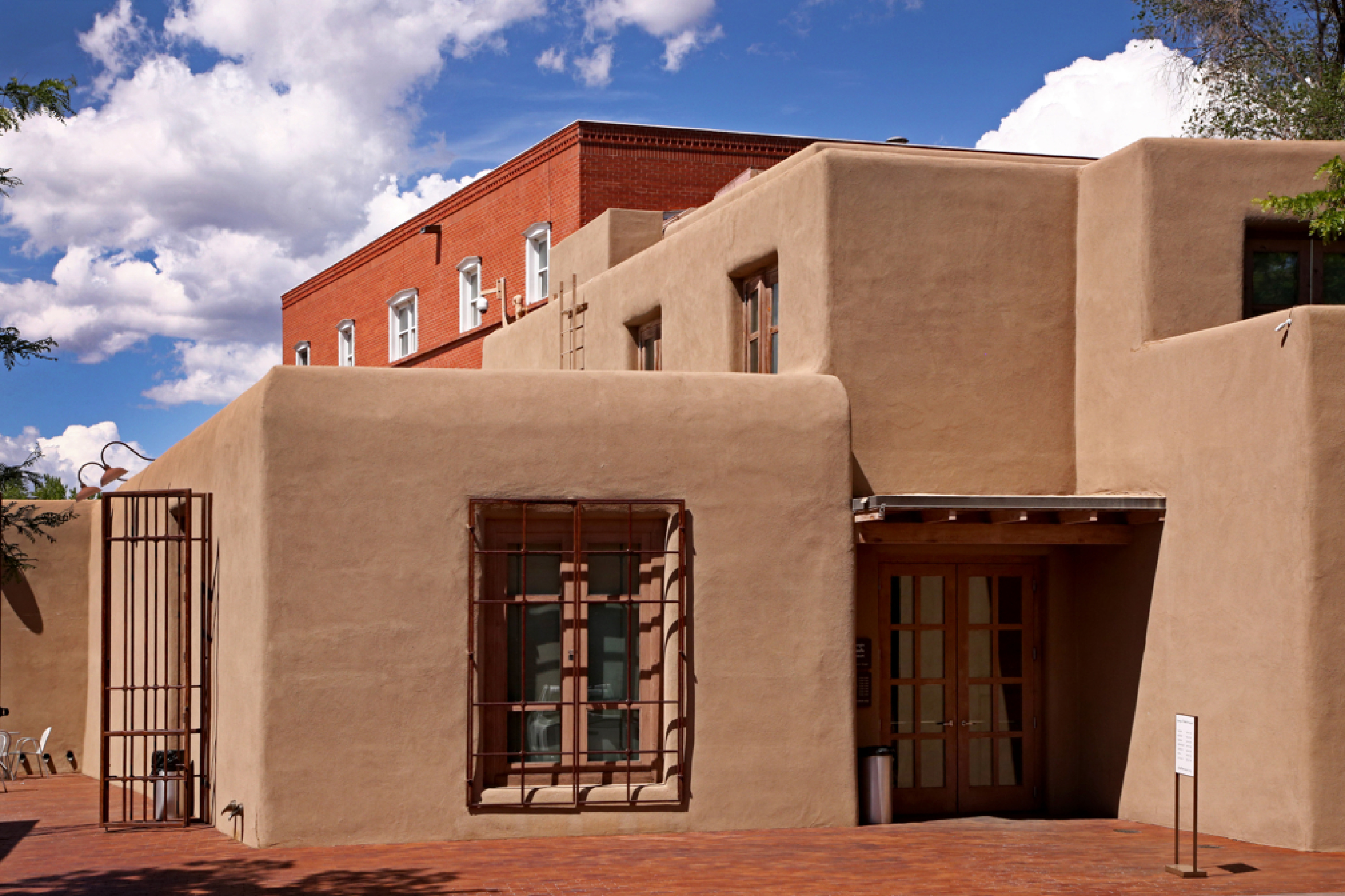 Color photo of the Georgia O’Keefe Museum courtesy of Georgia O’Keefe Museum
