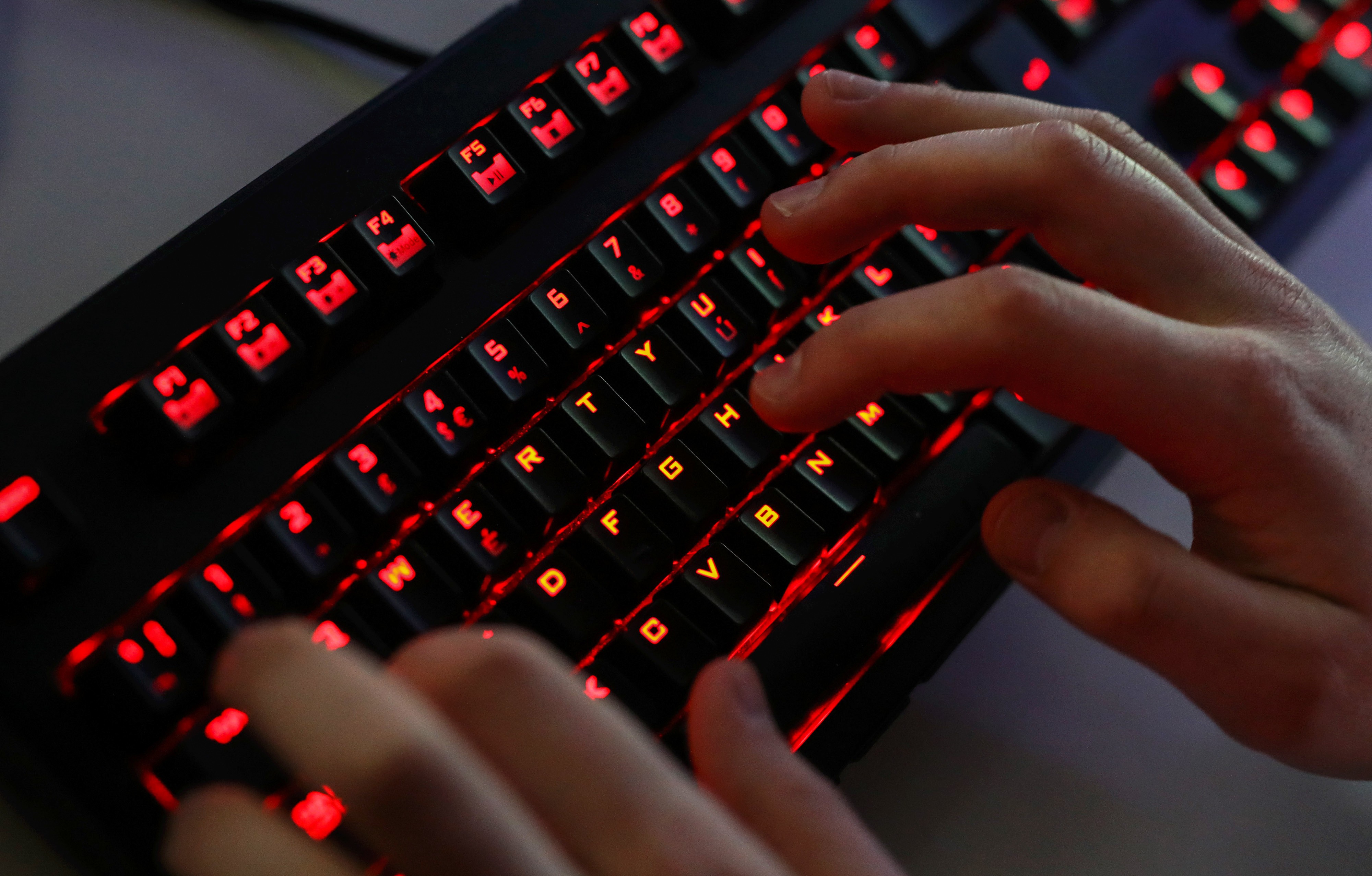 Hands on a keyboard