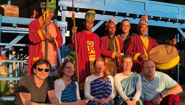 Melissa Wright and Antha Williams from the Environment team join Bloomberg Philanthropies Vibrant Oceans Initiative’s partner Rare in Indonesia.
