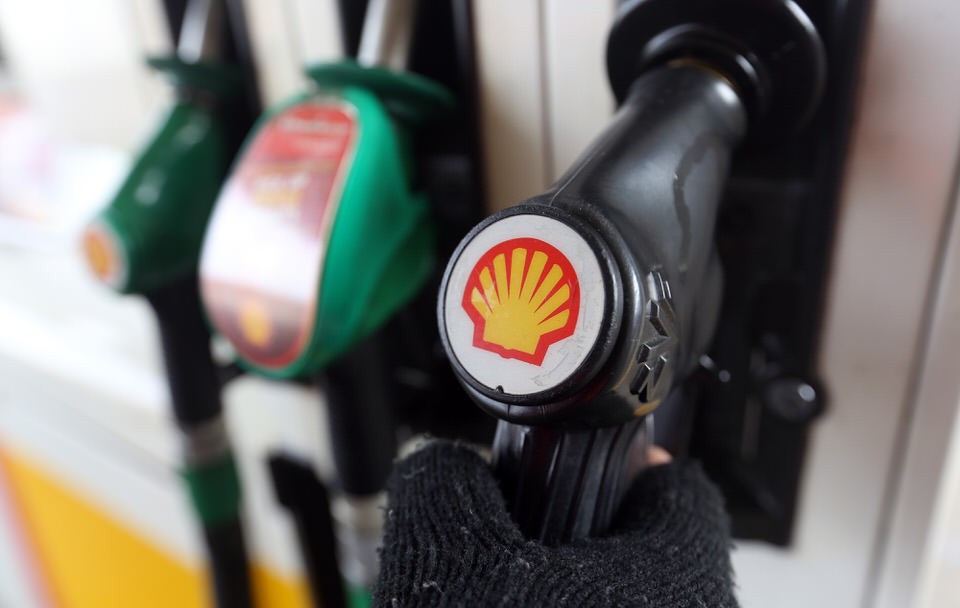 Big oil faces headwinds after record 9 billion profit haul | Insights | Bloomberg Professional Services