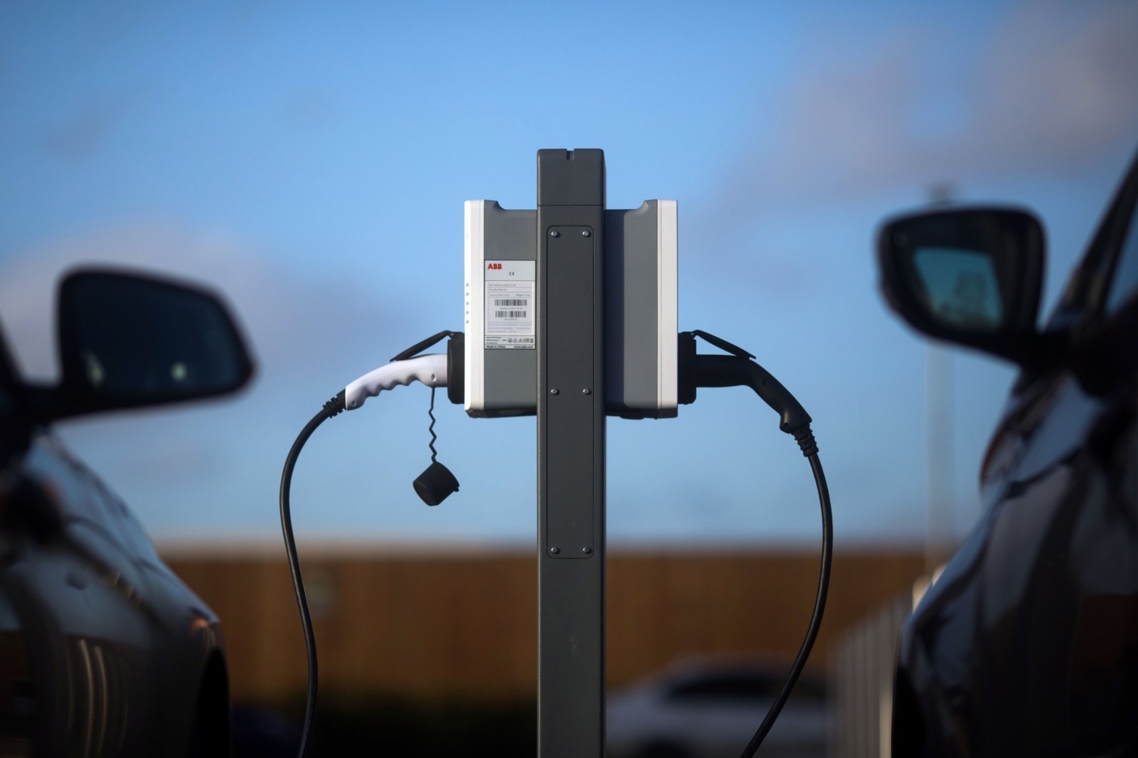 EV production outpacing demand replays age-old automaker problem | Insights | Bloomberg Professional Services