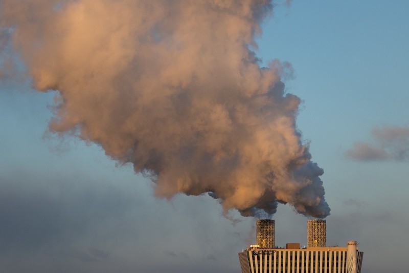Midyear outlook: Global integrated oil & gas | Insights | Bloomberg Professional Services