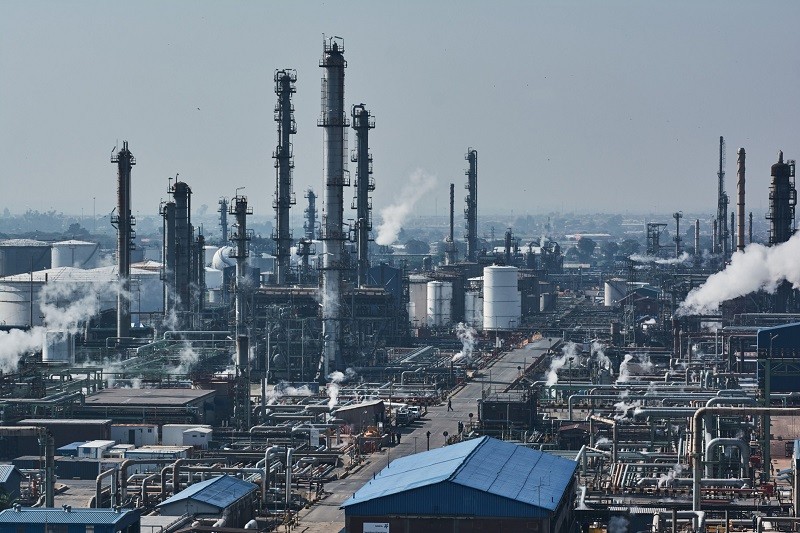 Sinking commodities vs. Tightening: Deflation may be early days | Insights | Bloomberg Professional Services