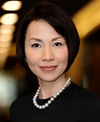 SS_Female_Private_Banking_Headshots_200x245_YoungJinYee