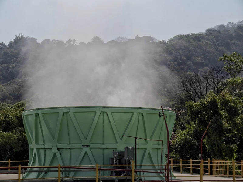 Geothermal plant