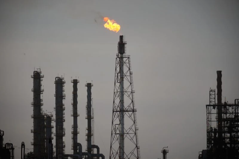 Oil refinery
