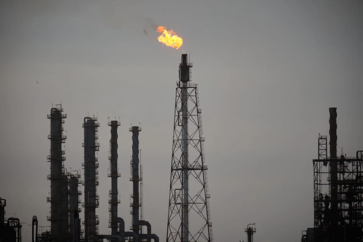 Oil refinery