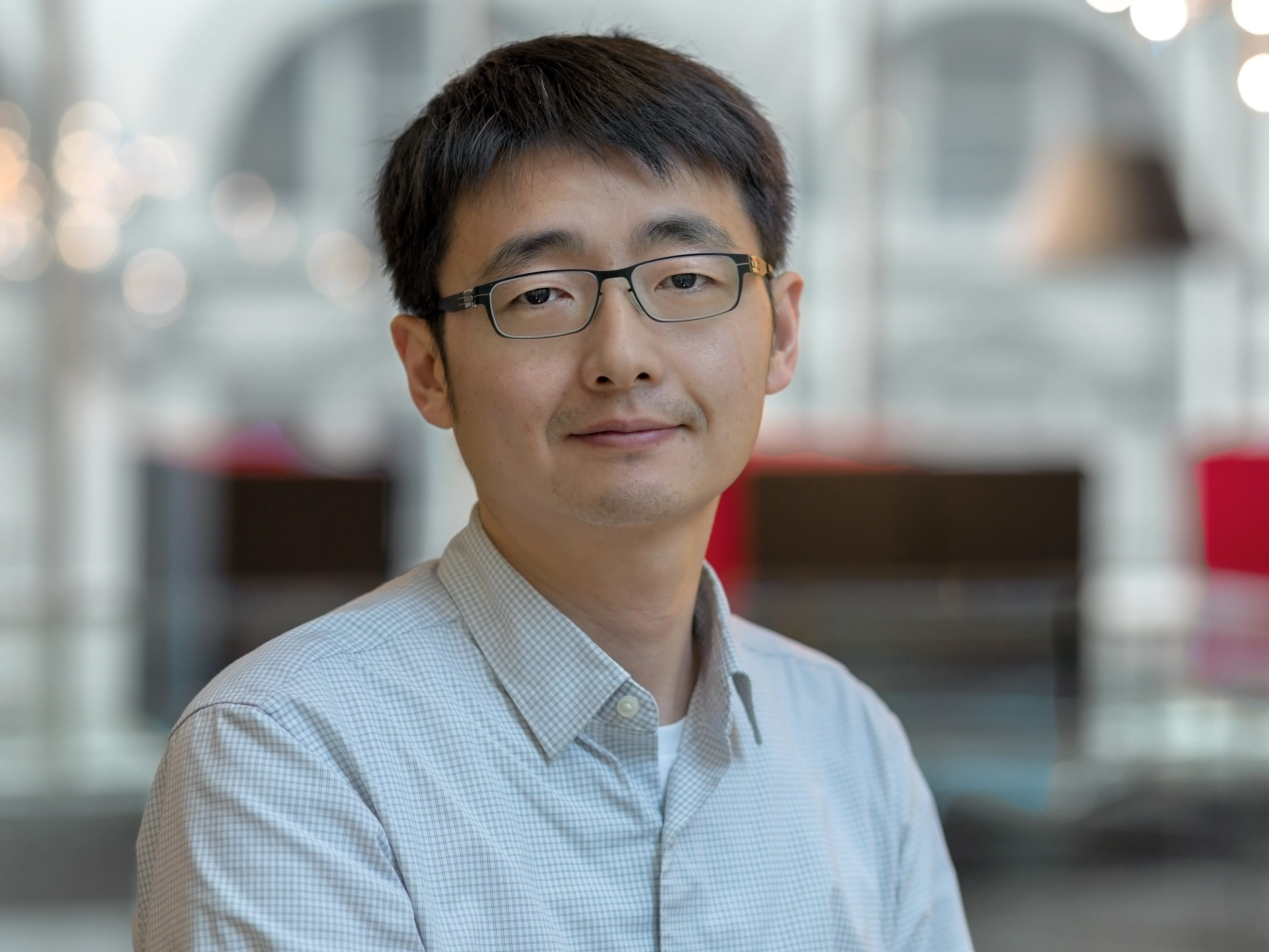 Lei Zhang Bloomberg BACH Infrastructure Engineer Lei Zhang photographed at Bloomberg World Headquarters in New York on January 8, 2019. Photographer: Lori Hoffman/Bloomberg