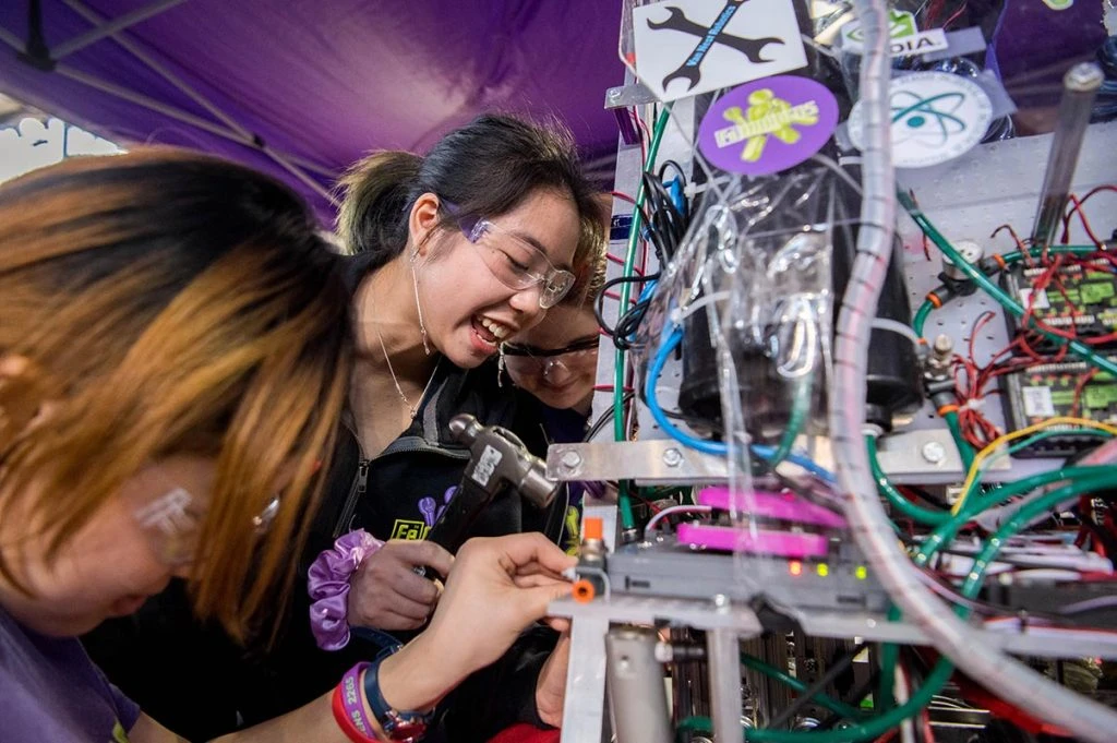 FIRST-Robotics-New-York-City-Regional-Competition2-3