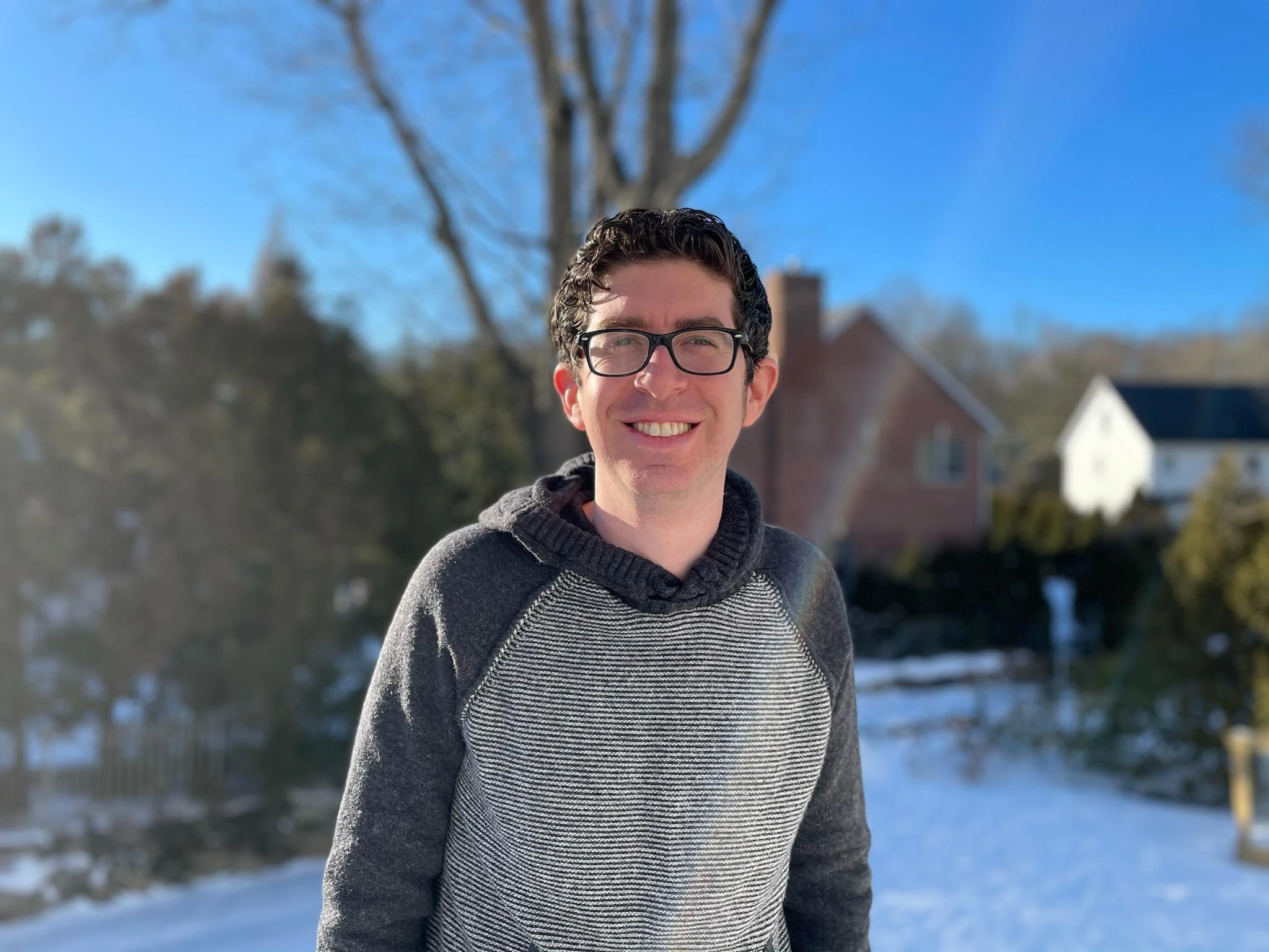 Ben Guzinski Ben Guzinski is a Team Lead for ESG Engineering at Bloomberg.