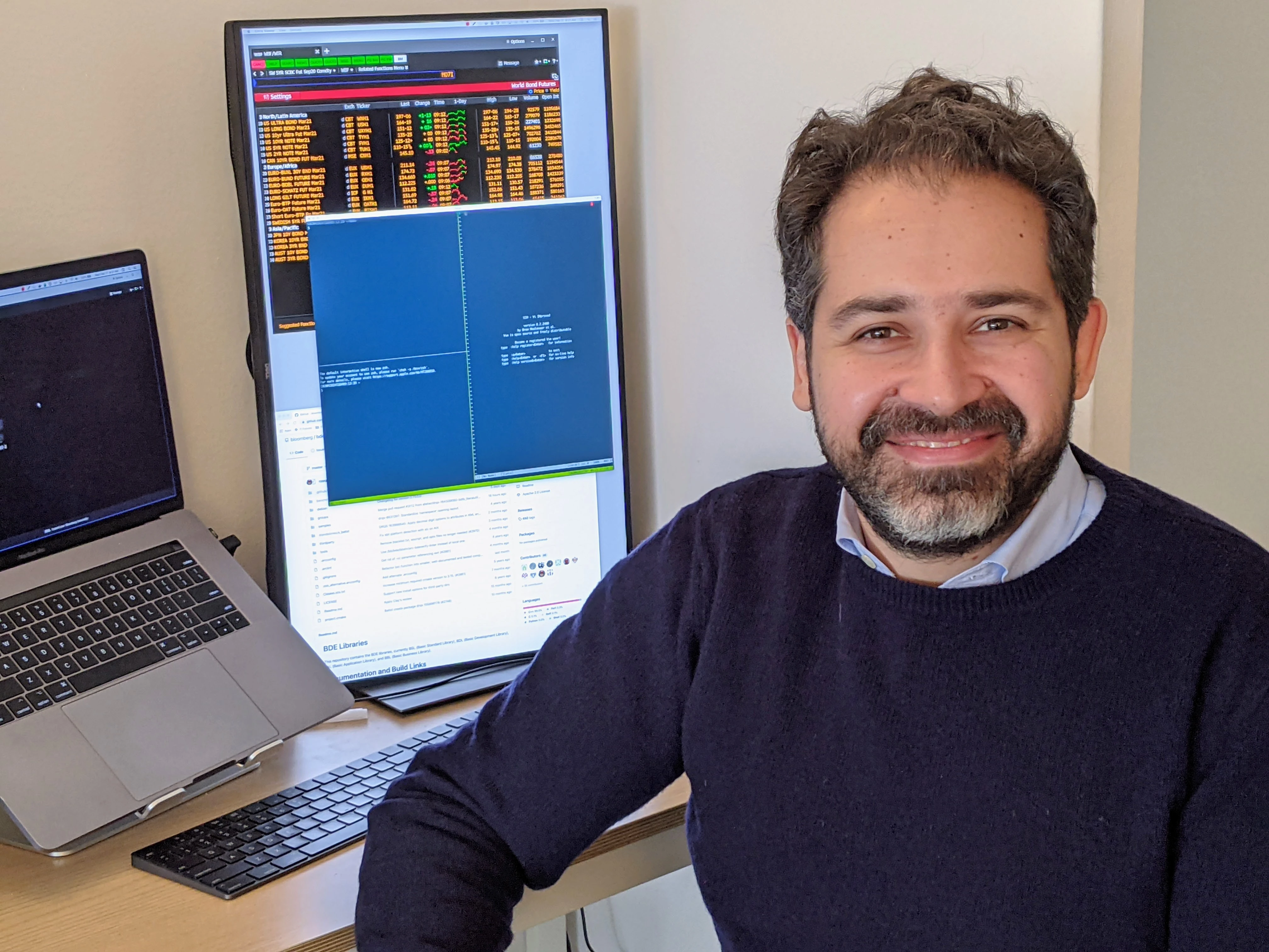 Martin-Hautefeuille Martin Hautefeuille serves as a team leader on the Fixed Income (FI) Futures Calculations team at Bloomberg.