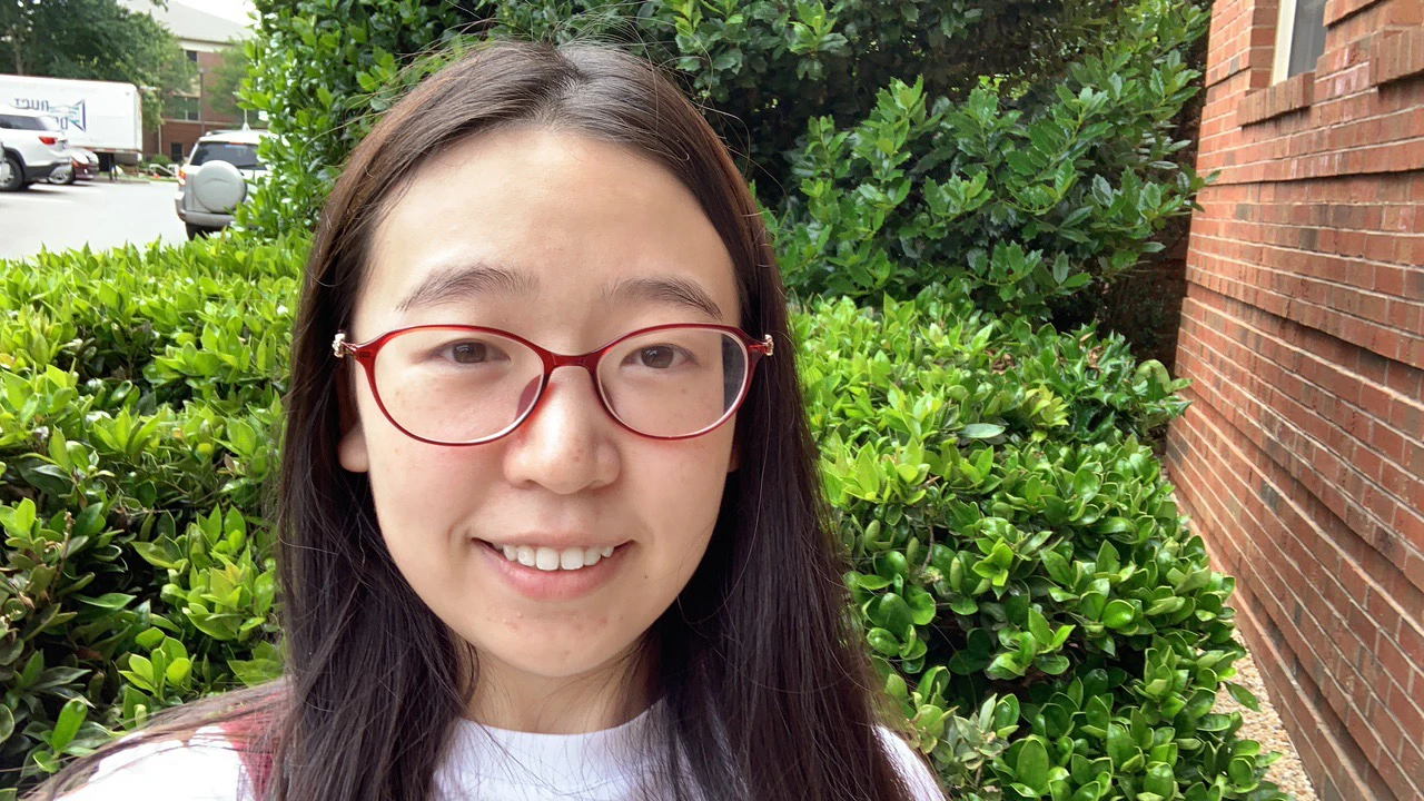 Shiyue-Zhang Shiyue Zhang is a Bloomberg Data Science Ph.D. Fellow.