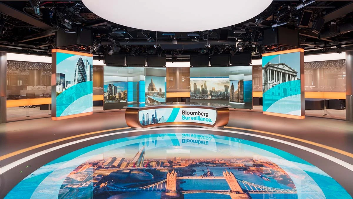 Bloomberg-London-offices-TV-studios-contribute-to-our-24-hour-newscasts-of-global-financial-news-2 The TV studios in our London Headquarters building is an important contributor to our 24-hour news coverage of financial markets.
