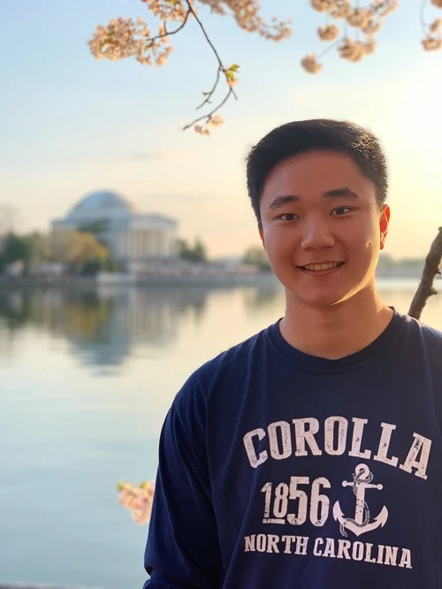 Yong-Li-Photo Yong Li