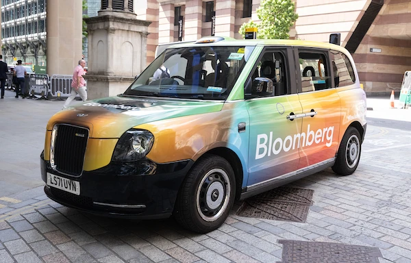 image5 The “Bloomberg in Action” cab has hit the streets of London and will also be part of this year’s July 1 Pride March.