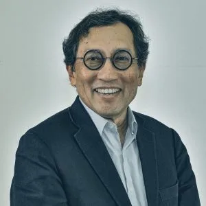 比拉哈里·考西坎  