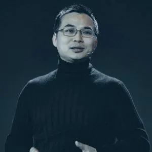  张雷  