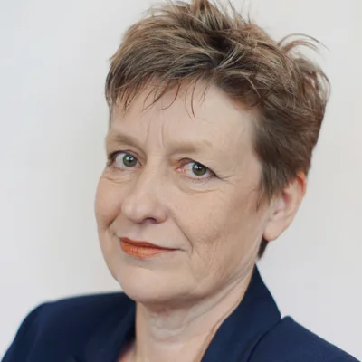 Melanie Saville