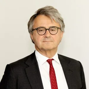 Mark  Coombs