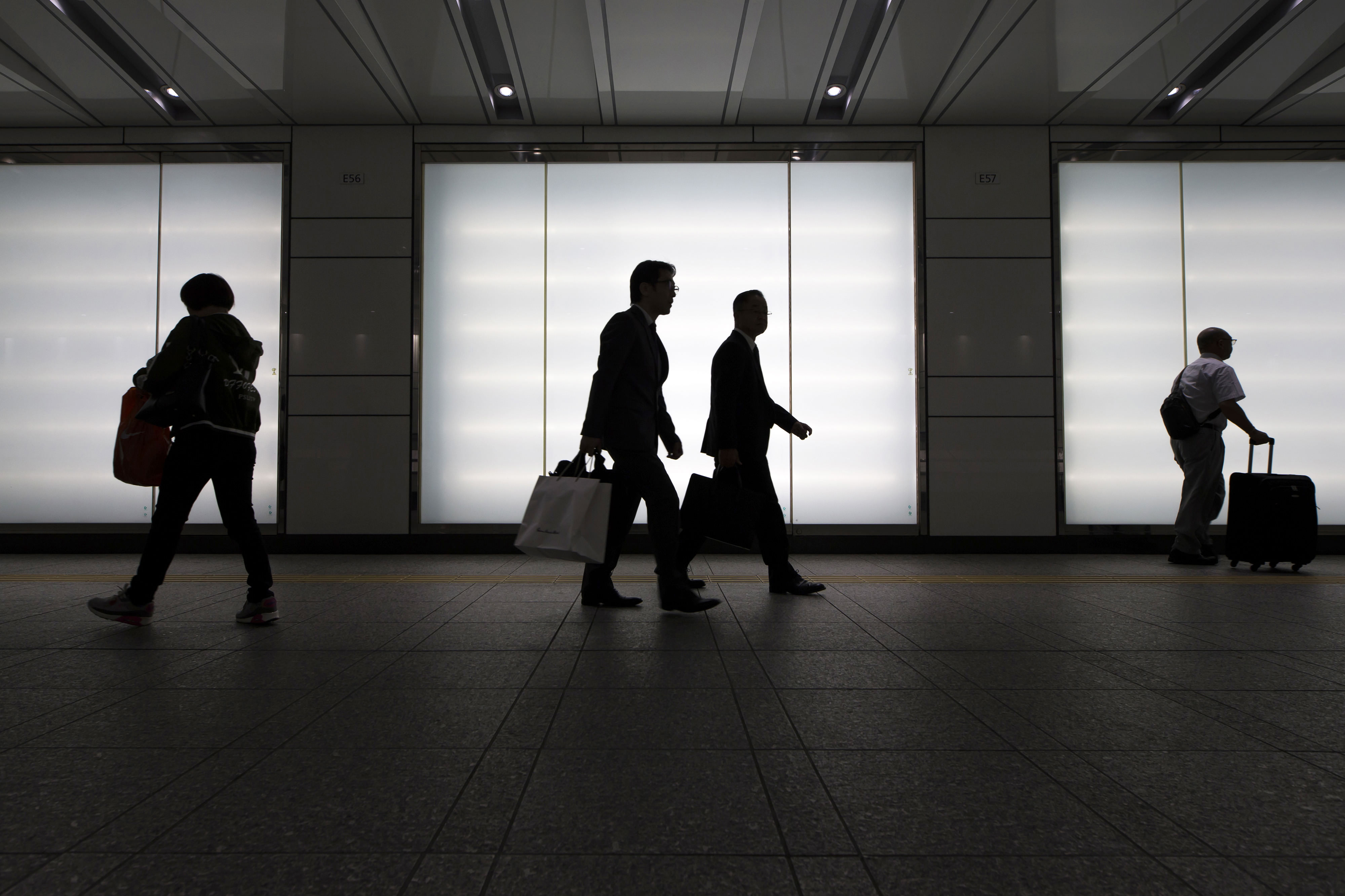 新たな会計基準案に対応を迫られる金融機関 Bloomberg ブルームバーグ