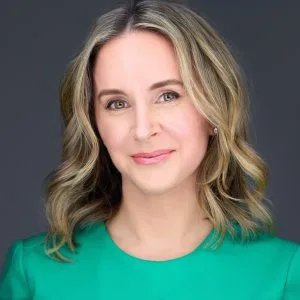 Photo of Amanda Lynam