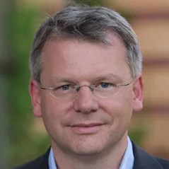 Photo of Dr. Elmar Kriegler