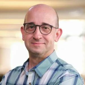 Photo of Leonardo Lara