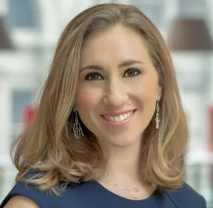 Photo of Lisa Abramowicz